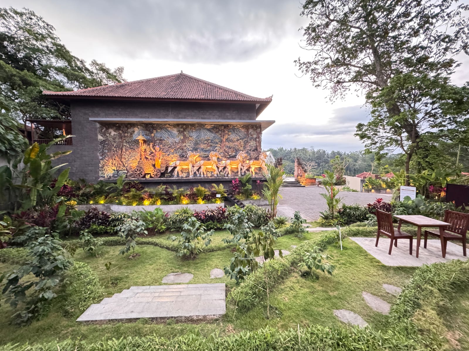 Venya Villa Ubud, The Culturally Rich Living Villas in Bali